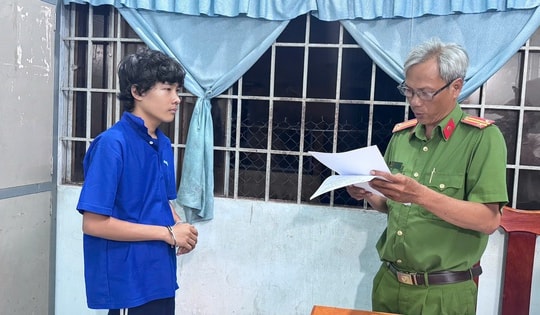 Thiếu niên 16 tuổi thừa nhận giết 2 mẹ con tại nhà riêng ở Vĩnh Long