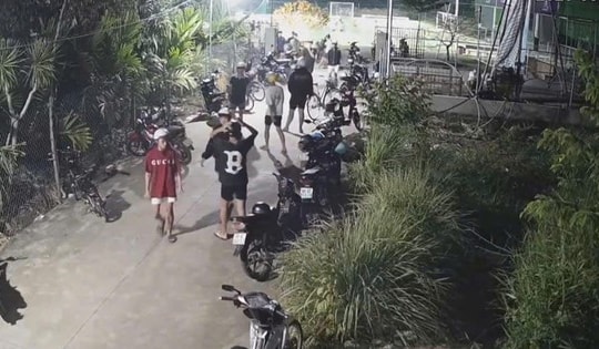 Mâu thuẫn trên sân cỏ, nhóm thanh niên hỗn chiến bị bắt giữ