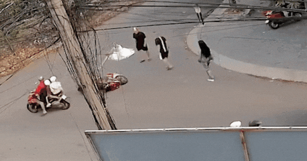 Tài xế ô tô đánh người đi xe máy đèo con nhỏ khai gì tại cơ quan Công an?