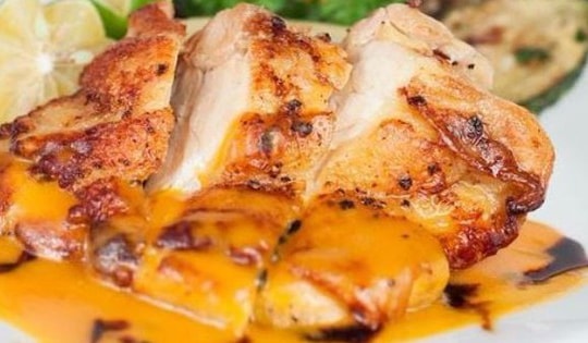 Công thức làm ức gà sốt chanh dây chua ngọt hấp dẫn, cực đơn giản