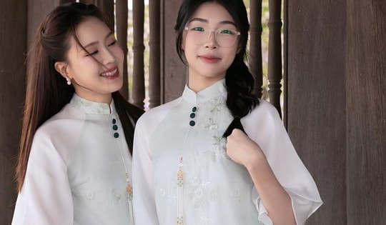 Hồng Diễm đăng ảnh con gái 13 tuổi, nhận ngay lời khuyên cho con đi thi hoa hậu