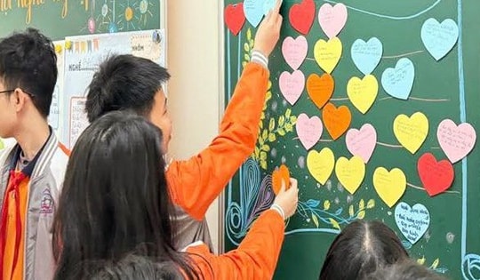 Phụ huynh nói gì trước đề xuất của Bộ Y tế về bảo hiểm y tế cho học sinh?