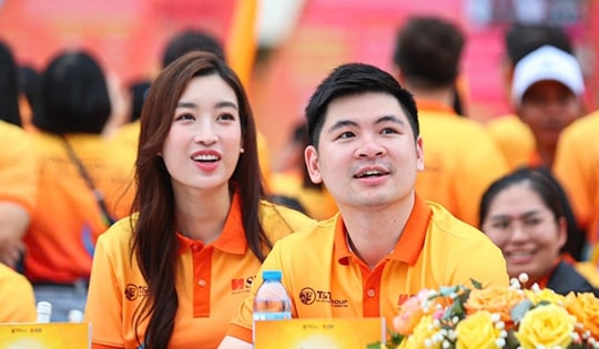 Gia đình Hoa hậu Đỗ Mỹ Linh lại nhận tin vui