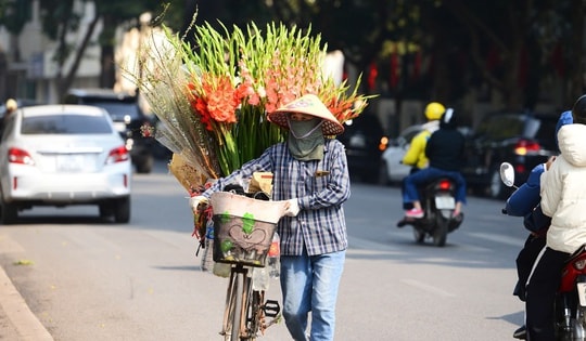 Ngày cuối cùng nắng ấm trước khi không khí lạnh gây mưa kéo dài ở miền Bắc