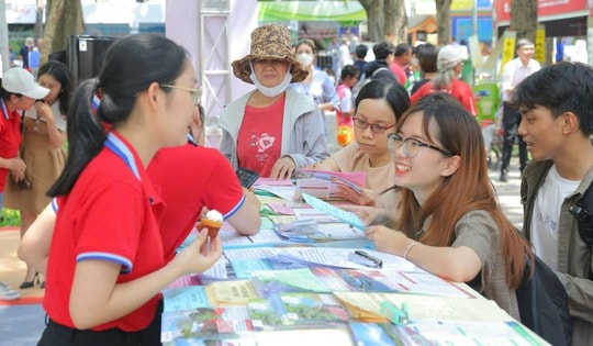 Du lịch lễ 30/4 và 1/5: Lượng khách và giá tour du lịch đều tăng trên 10%