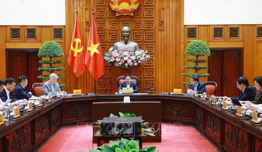 Thủ tướng chủ trì cuộc họp về mức áp thuế mới của Hoa Kỳ đối với hàng hoá nhập khẩu từ Việt Nam