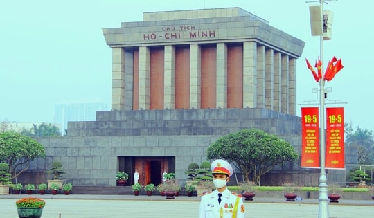 Ưu tiên tuyển chọn nhà khoa học có chuyên môn sâu vào quản lý, bảo vệ Lăng Chủ tịch Hồ Chí Minh