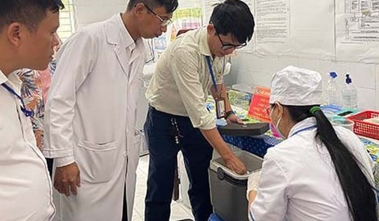 Cần Thơ tăng tốc đưa chiến dịch tiêm chủng phòng sởi về đích