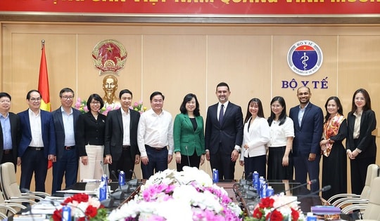 Bộ Y tế và Sanofi trao đổi, tăng cường hợp tác để thúc đẩy phát triển công nghiệp dược tại Việt Nam