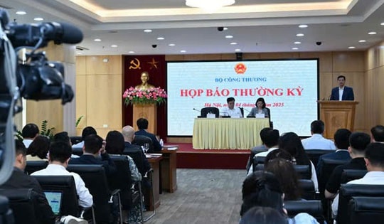 Bộ Công Thương tiến hành nhiều kênh để điện đàm với đồng cấp về lệnh áp thuế 46% của Mỹ