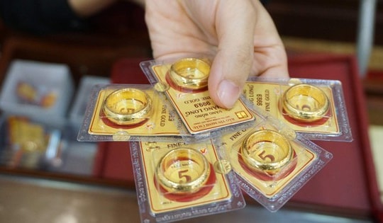 Giá vàng hôm nay ngày 5/4: Nhà đầu tư 'méo mặt' vì vàng SJC, vàng nhẫn Bảo Tín Minh Châu, PNJ, Doji đồng loạt giảm