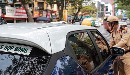 Tài xế 'nhỡ' vi phạm biển cấm đỗ xe vì không tìm được bãi xe, không để ý thời gian