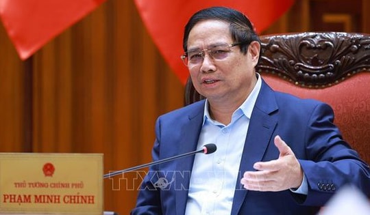 Thủ tướng Phạm Minh Chính chủ trì cuộc họp về việc Hoa Kỳ áp thuế đối ứng lên hàng Việt Nam