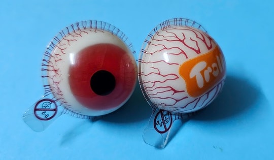 Bé trai tử vong thương tâm do hóc kẹo