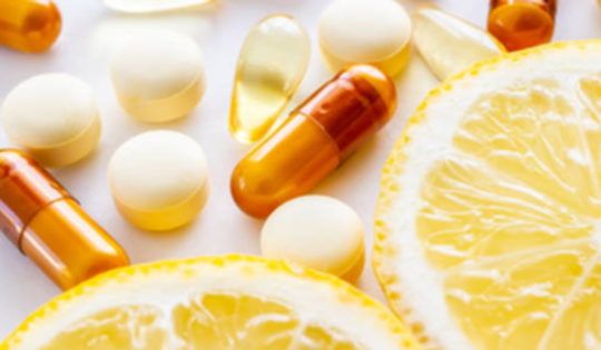 Tác dụng của vitamin C trong điều trị ung thư, cần lưu ý gì?