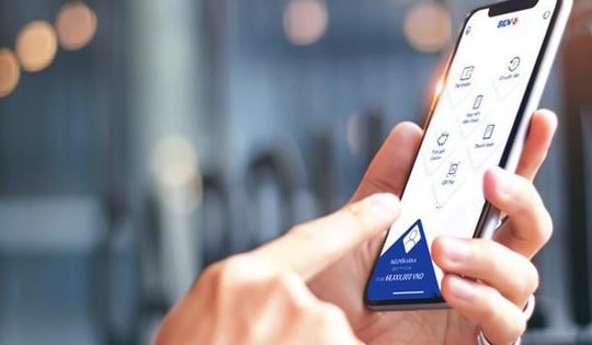 Người đàn ông chuyển khoản nhầm 130 triệu đồng, người nhận được không trả còn hủy thẻ: Vì sao ngân hàng phải chịu trách nhiệm?