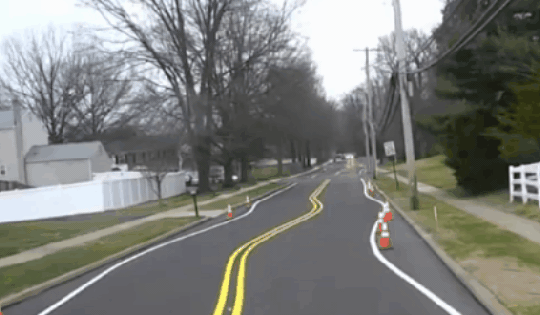 Chuyện lạ ở thị trấn nhỏ: Tài xế 'đánh võng' mới… đúng luật