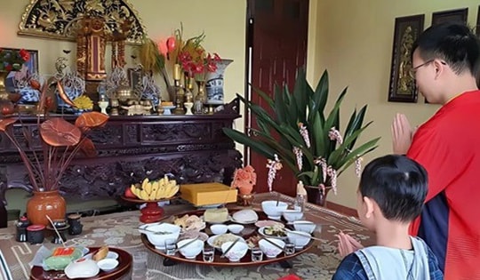 Khung giờ đẹp lên hương và văn khấn cúng chuẩn trong ngày Giỗ Tổ Hùng Vương