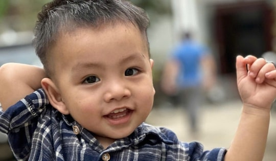 Chưa nói sõi, bé 3 tuổi vẫn trở thành ‘soái ca nhí’ cứu bạn thoát đuối nước