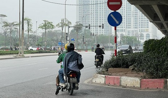 Hà Nội: Đề xuất đóng dải phân cách nút giao ngã tư Nghiêm Xuân Yêm – Phạm Tu