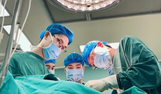 Nốt ruồi nhỏ khiến người phụ nữ suýt mất chân