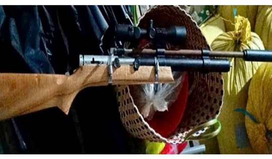 Bắt đối tượng Trương Vô Kỵ vì đăng bán súng trên mạng xã hội