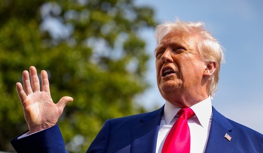 Trung Quốc phản ứng mạnh khi Tổng thống Mỹ Donald Trump dọa áp thêm thuế 50%