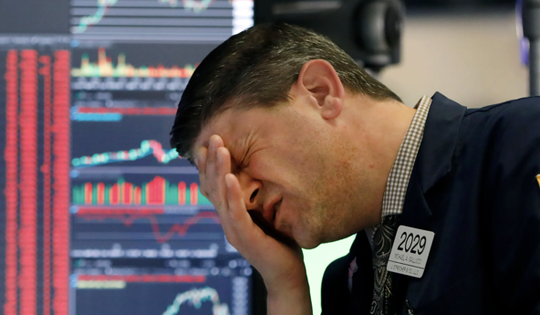 Chứng khoán Mỹ tiếp tục bị vùi dập vì đòn thuế của ông Trump