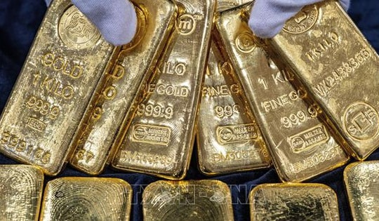 Vàng lập đỉnh: Liệu lịch sử những năm 1980 có lặp lại?