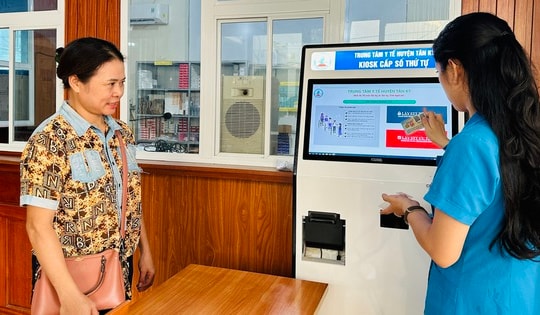 Triển khai bệnh án điện tử ở Nghệ An: Tuyến huyện còn nhiều vướng mắc