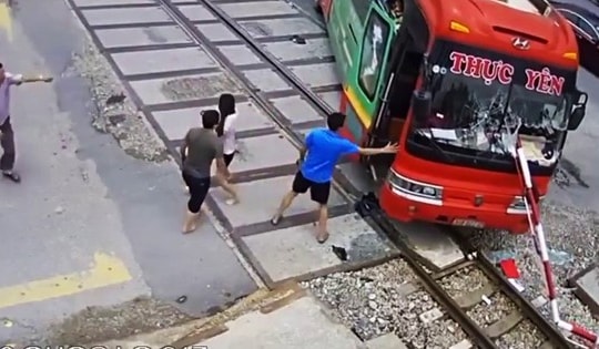 Vi phạm đường sắt gia tăng, vì sao khó xử lý?