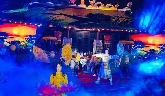 Chương trình nghệ thuật 'Gia Thượng – Mảnh đất linh thiêng, Khát vọng bừng sáng' thu hút hàng nghìn người tham dự