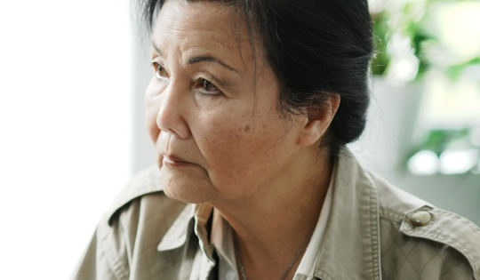 Huyền thoại màn ảnh Kiều Chinh phía sau ống kính