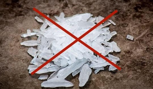 Nhóm tội phạm 'lập mưu' đưa ma tuý vào nhà tạm giữ