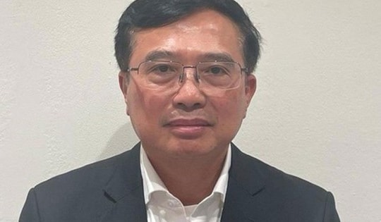 Cựu Thứ trưởng Hoàng Quốc Vượng chuẩn bị hầu tòa