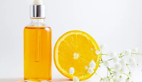 Kết hợp vitamin C với chất nào để tăng hiệu quả làm trắng da?