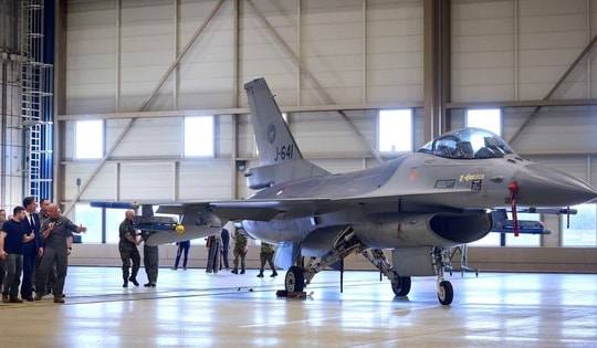 F-16 Ukraine đối mặt với mối đe dọa lớn từ S-400 Nga