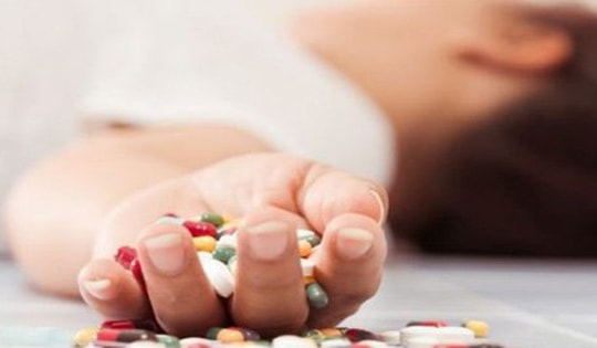 Tự tử ở trẻ vị thành niên: Khi con đau mà không nói, cha mẹ cần thấu hiểu những tín hiệu nhỏ để cứu con