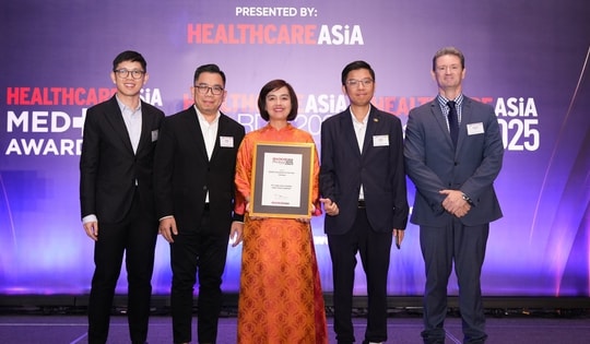 Đổi mới sáng tạo vì sức khỏe, FPT Long Châu được vinh danh tại Healthcare Asia Pharma Awards 2025