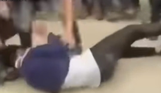 Nam sinh lớp 7 ở Hải Dương bị nhóm bạn đánh hội đồng sau giờ tan học