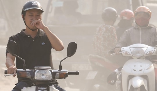 Vì sao 'mùa ô nhiễm' không khí ở Hà Nội kéo dài bất thường?