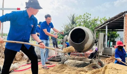 Ninh Thuận xóa gần 2.000 nhà tạm, nhà dột nát trong 90 ngày đêm