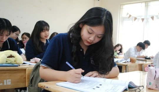 Nguy cơ trượt tốt nghiệp cao, Hà Nội chỉ đạo các trường ôn tập sát sao
