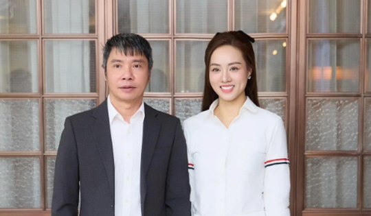 Vợ Công Lý: 'Chúng tôi vẫn chạy ăn từng bữa'