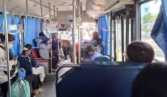 Cô gái bị nữ tiếp viên bêu xấu trên xe buýt đã nhận được lời xin lỗi