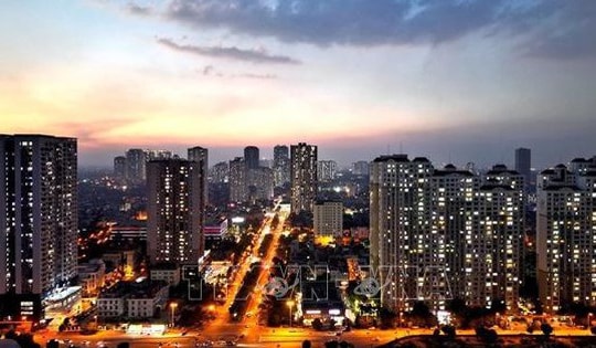 Mặt bằng giá bất động sản vẫn neo cao