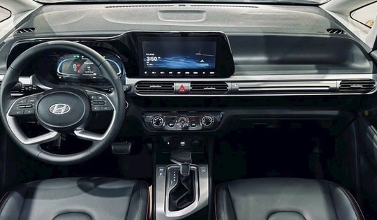 Xe ô tô đa dụng MPV giảm giá sốc còn 449 triệu đồng sánh ngang Mitsubishi Xpander, giá tương đồng xe hạng A Hyundai Grand i10