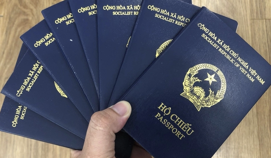 Hết ngày 31/12/2025, người làm hộ chiếu (passport) sẽ không được hưởng quyền lợi đặc biệt này
