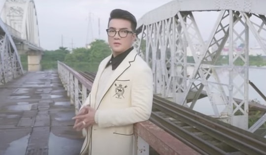 Ca sĩ Đàm Vĩnh Hưng vừa trở lại đã nhận ngay cú 'sốc'