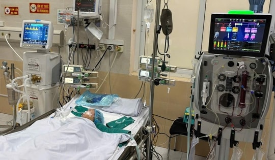 Mắc tay chân miệng, bé gái 14 tháng tuổi ở Hà Nội phải lọc máu liên tục